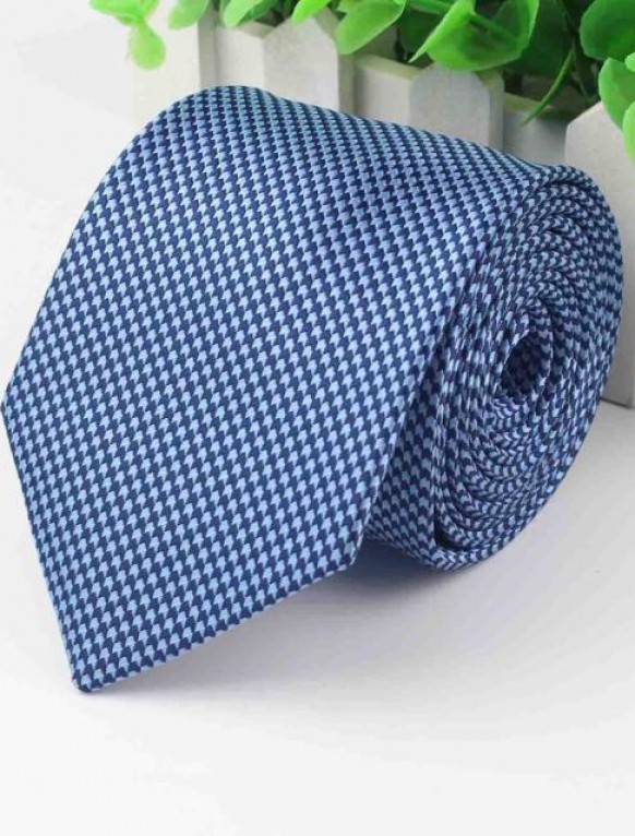 Мужской галстук синий с голубым узором